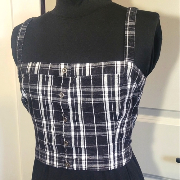 Hollister Plaid Spaghetti Strap Crop top - Picture 2 of 6